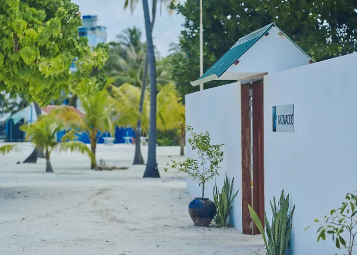 Akomadoo Retreat